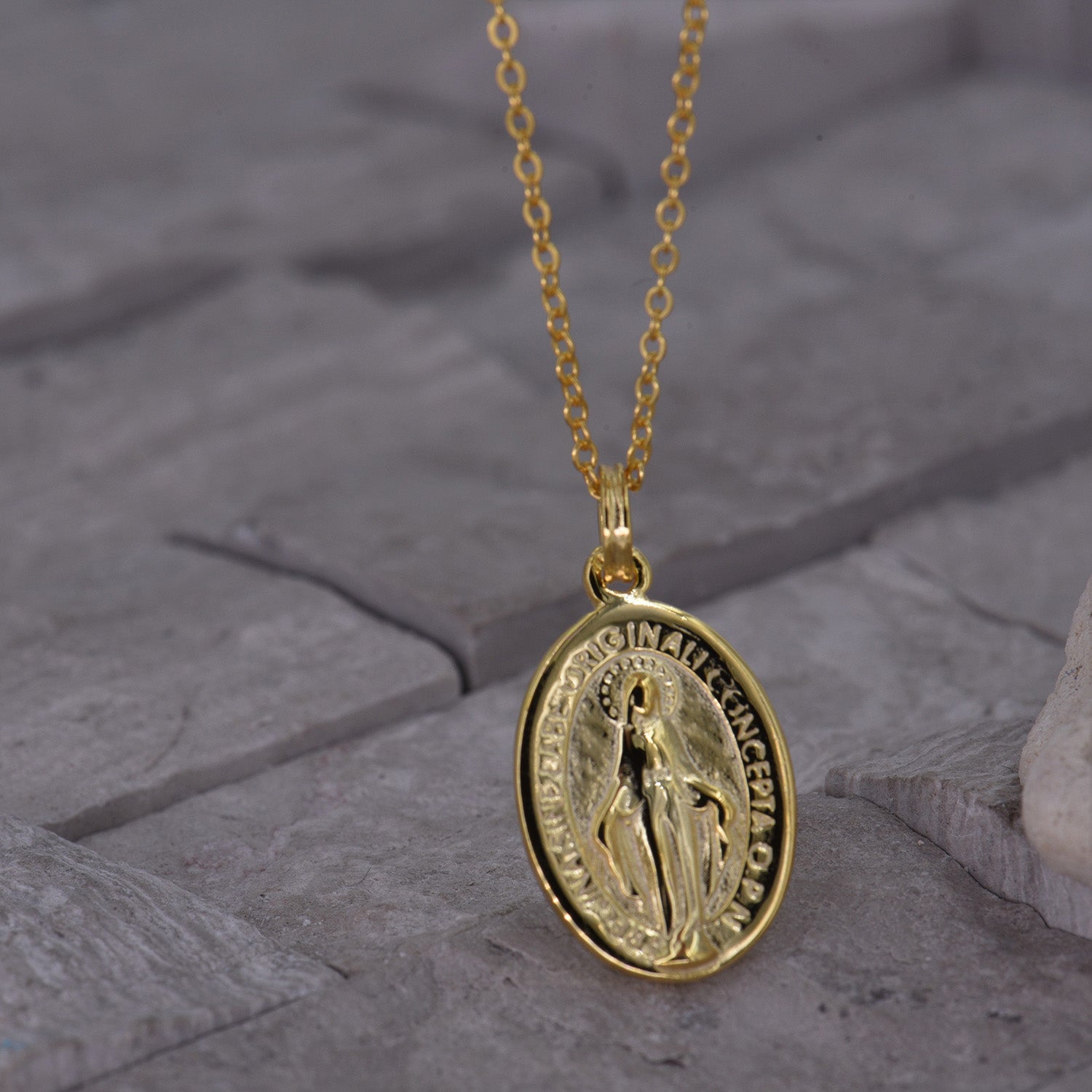 Mother of God Oval Pendant Necklace [Catholic Medallion] - Virgin Mary - [.925 with 18K]